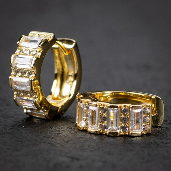 Yellow Gold Sterling Silver Men's Iced Emerald Cz Huggie Hoop Earrings - Picture 1 of 4